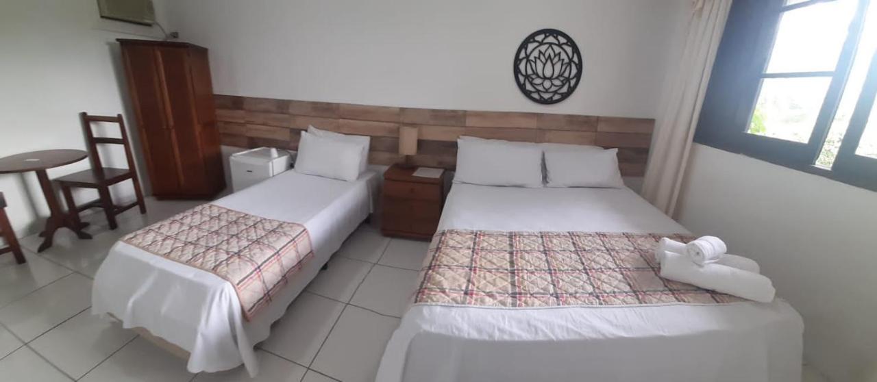 Quarto Triplo Básico